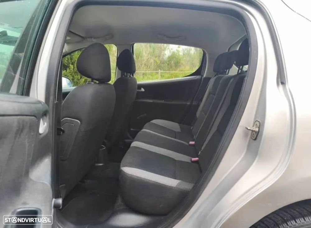Peugeot 207 1.6 HDi Sport - 4