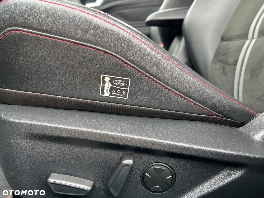 Ford Focus - 12