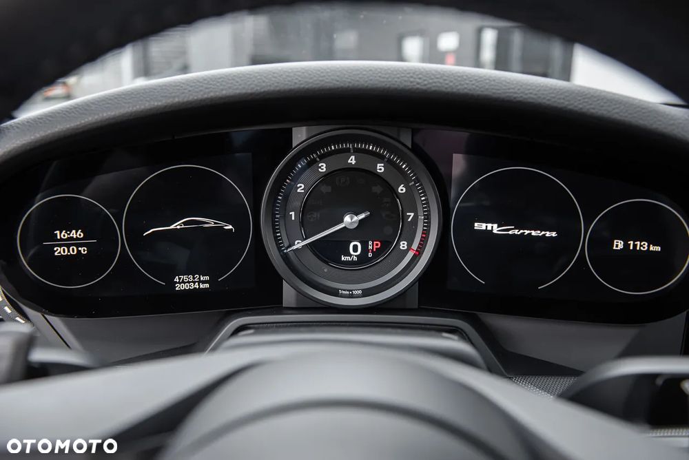 Porsche 911 Carrera - 19