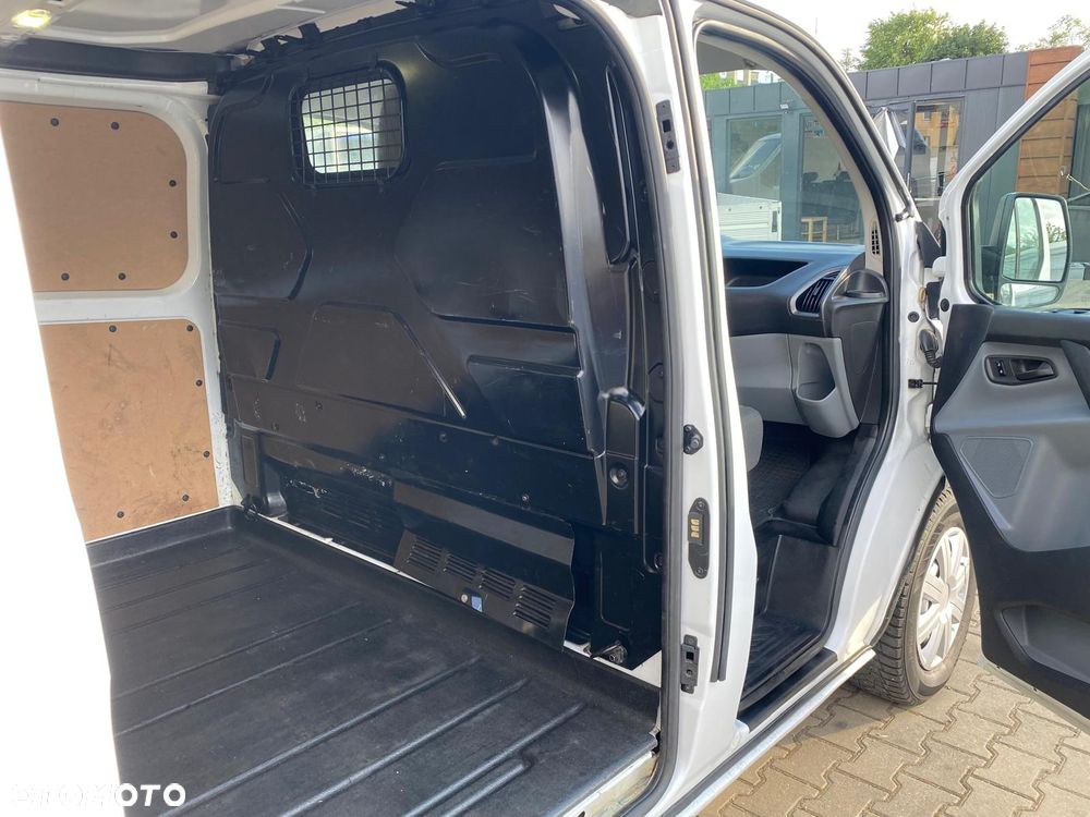Ford TRANSIT CUSTOM - 22