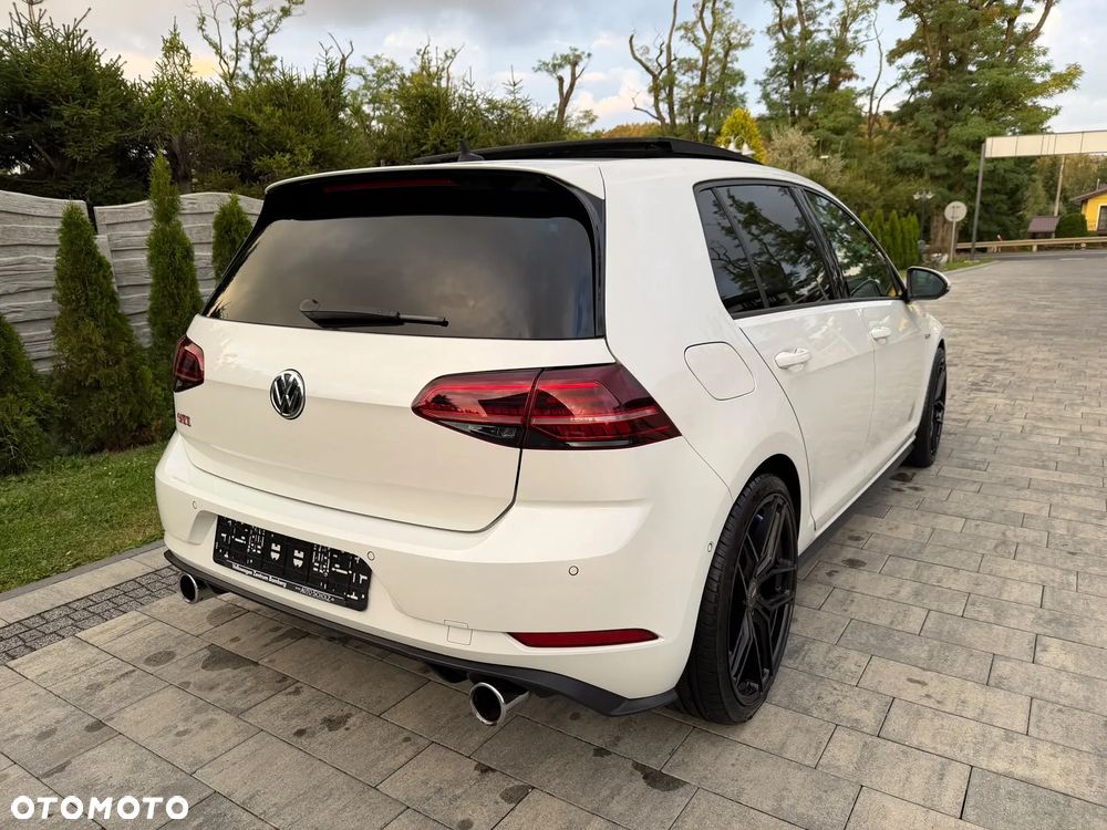 Volkswagen Golf GTI (BlueMotion Technology) DSG Performance - 15