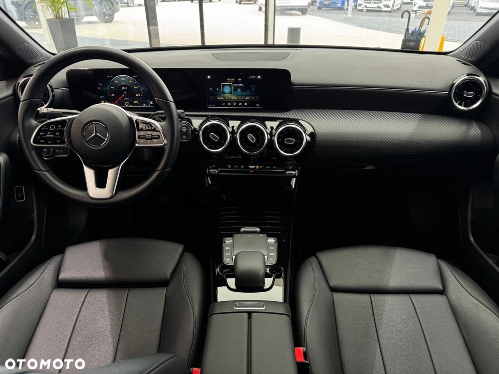 Mercedes-Benz Klasa A 180 Style 7G-DCT - 14