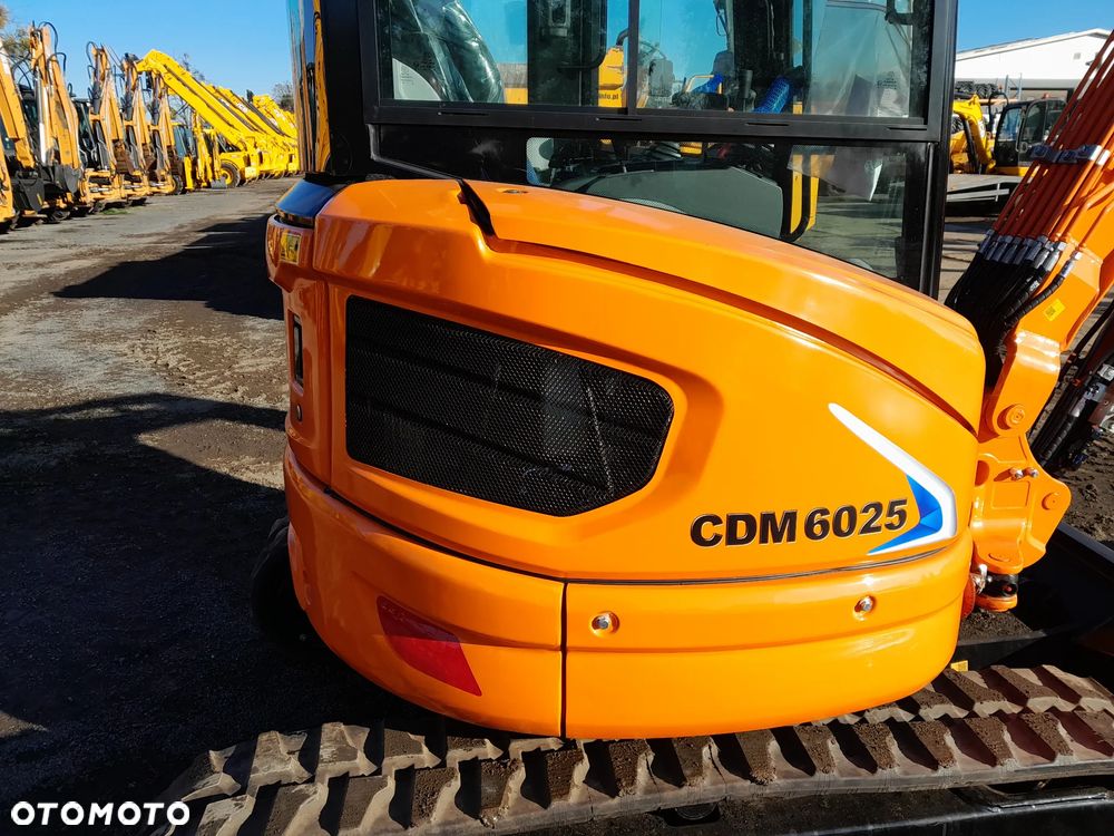 Kubota LONKING CDM6025 - 9