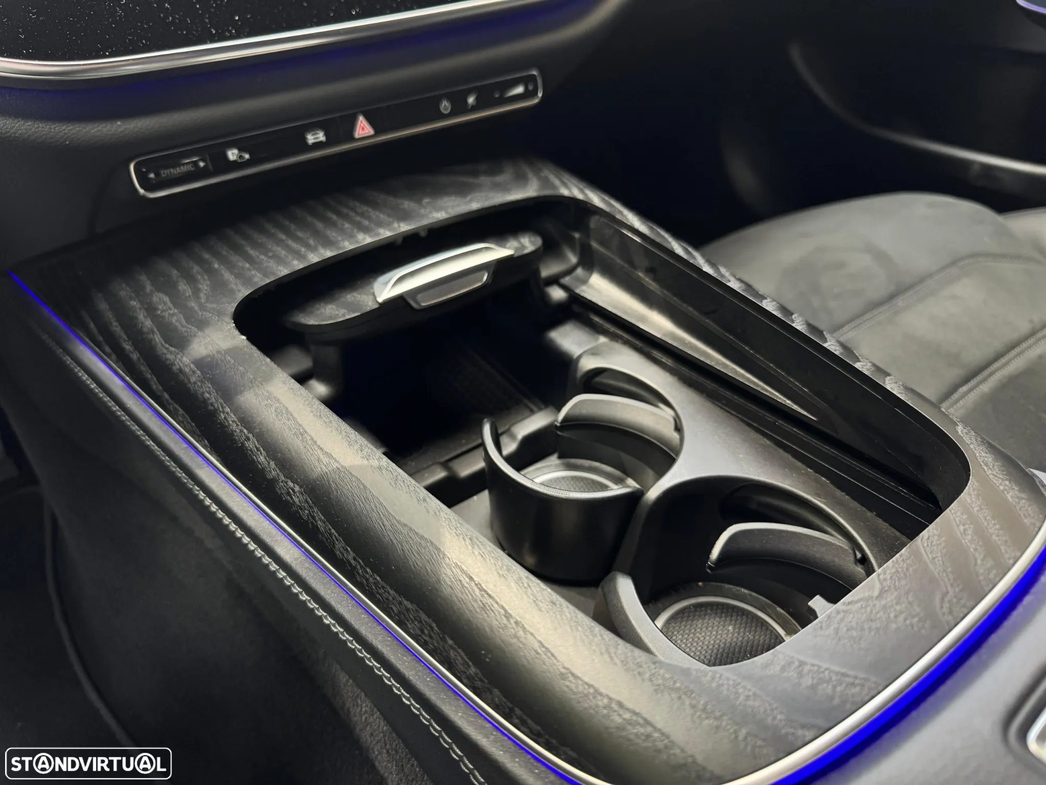 Mercedes-Benz E 220 d AMG Line - 12