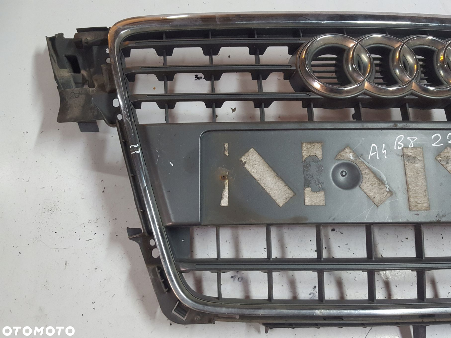AUDI A4 B8 08-11r ATRAPA GRILL 8K0853651 - 2