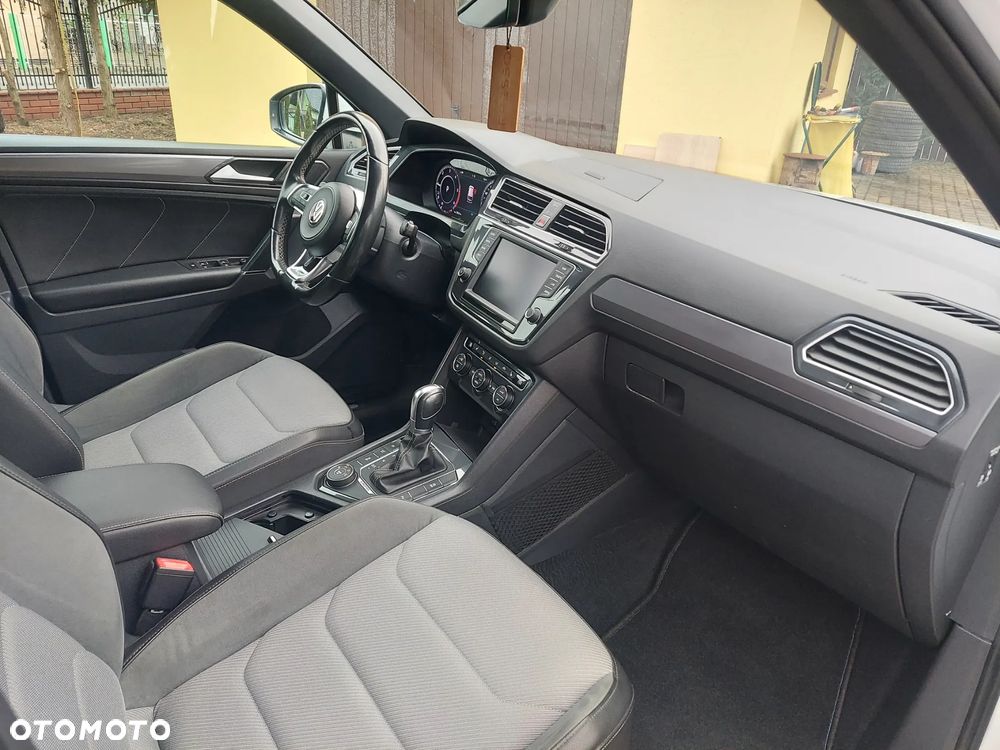 Volkswagen Tiguan 2.0 TDI SCR 4MotION DSG R-Line - 7