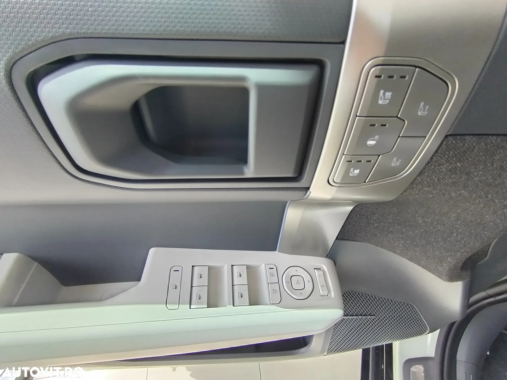 Kia EV3 81.4 kWh 4x2 AT GT Line - 23