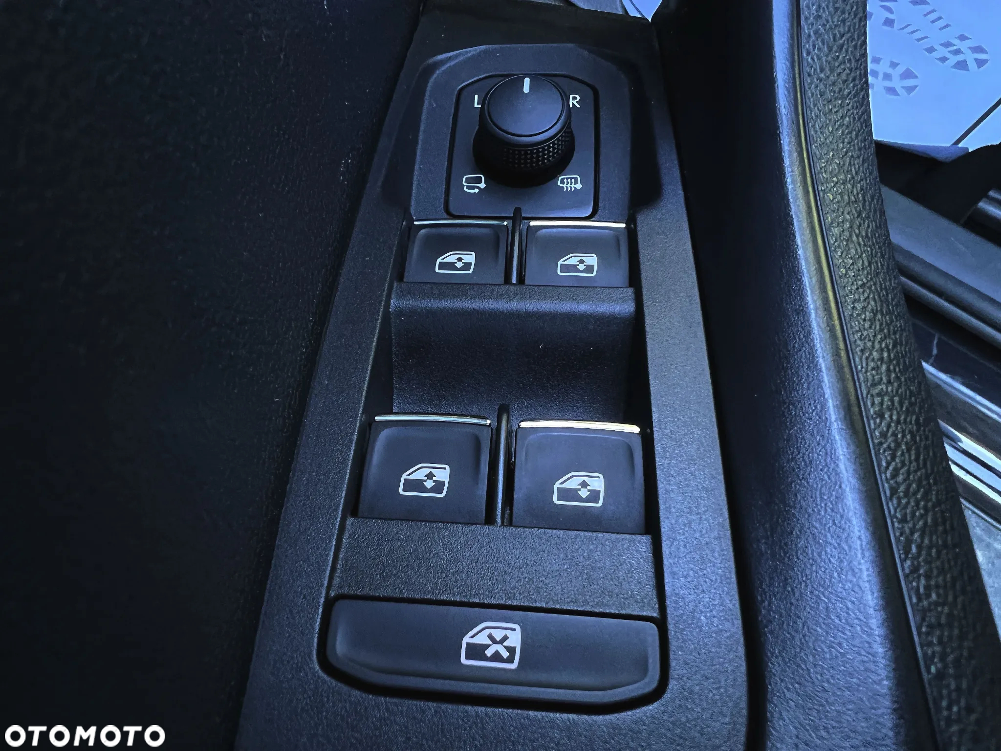 Skoda Karoq 1.5 TSI ACT 4x2 Style DSG - 23