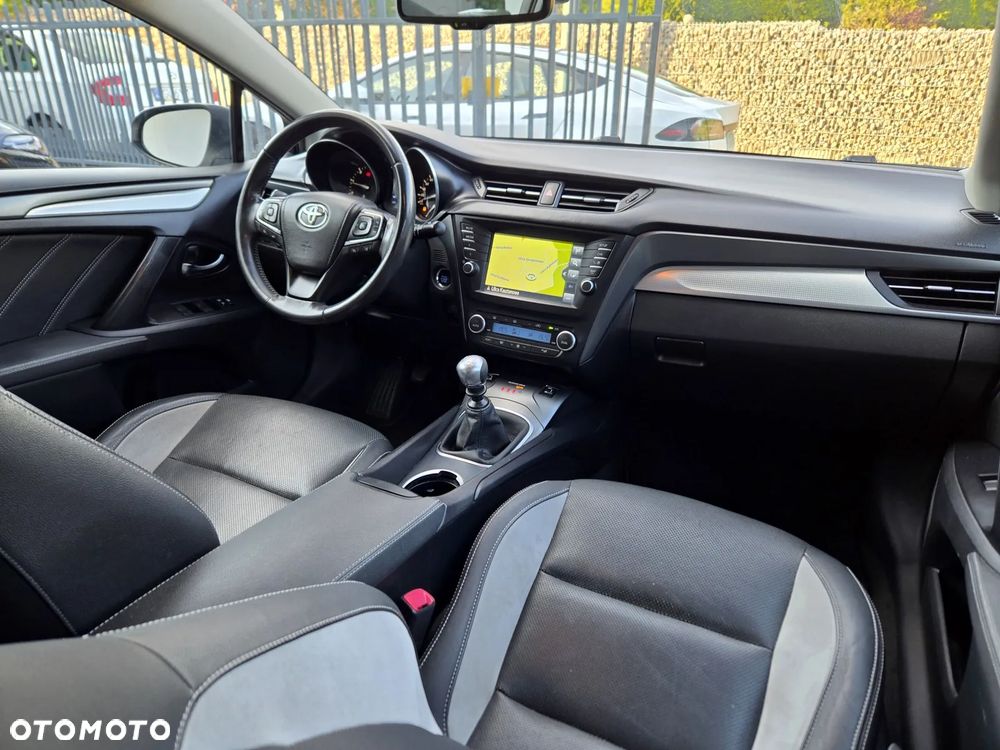 Toyota Avensis 2.0 D-4D Prestige - 6