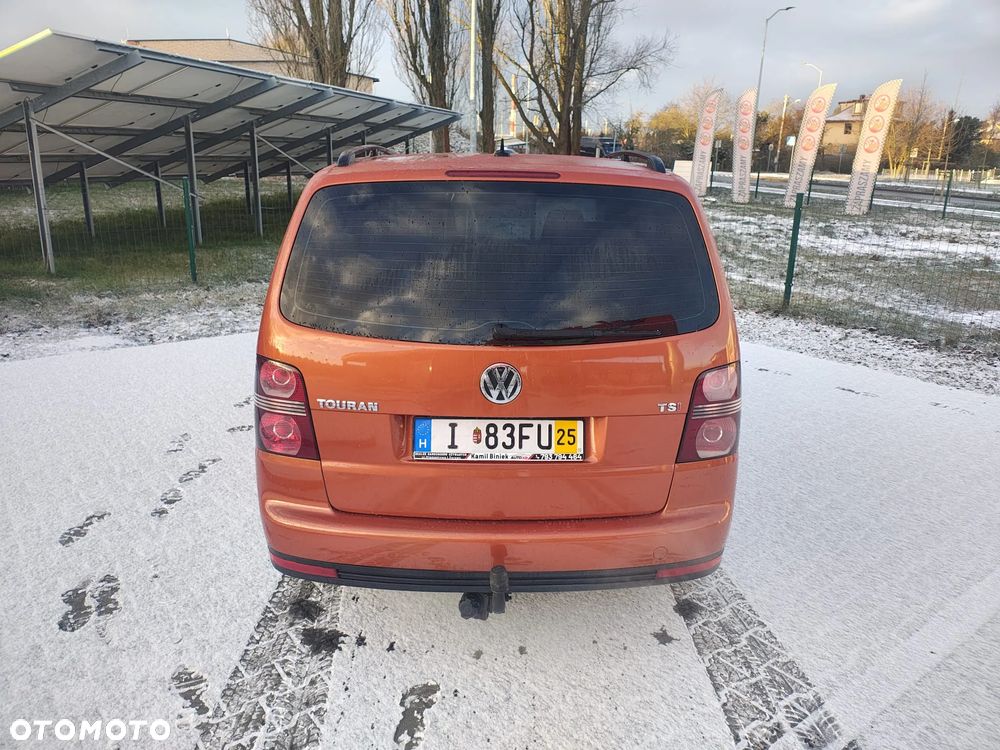 Volkswagen Touran 1.4 TSI DSG Trendline - 28