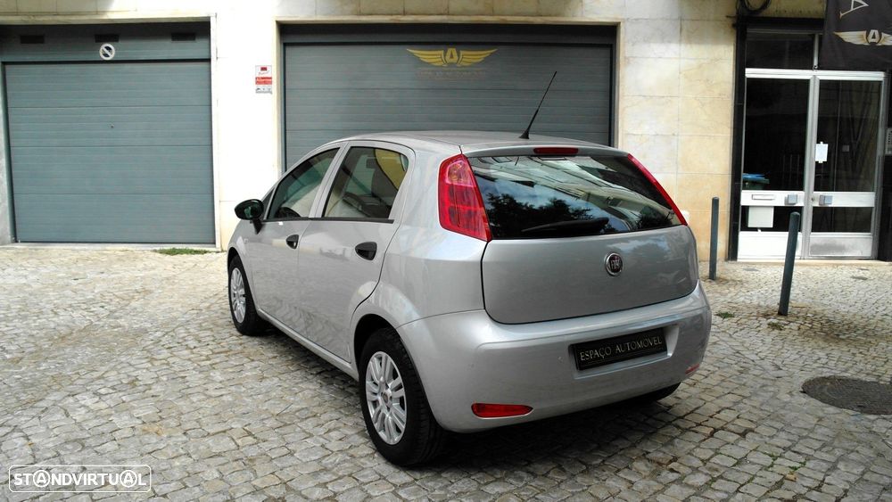 Fiat Punto 1.3 M-Jet Lounge S&S - 6