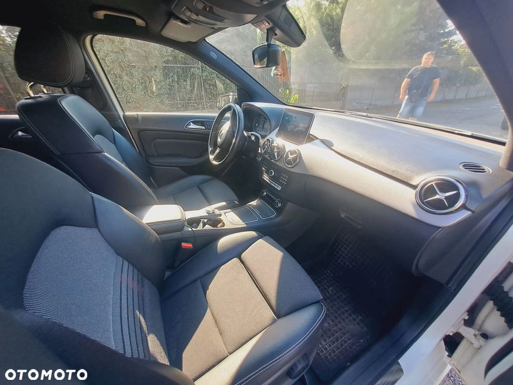 Mercedes-Benz Klasa B 200 d 4Matic 7G-DCT Edition - 9