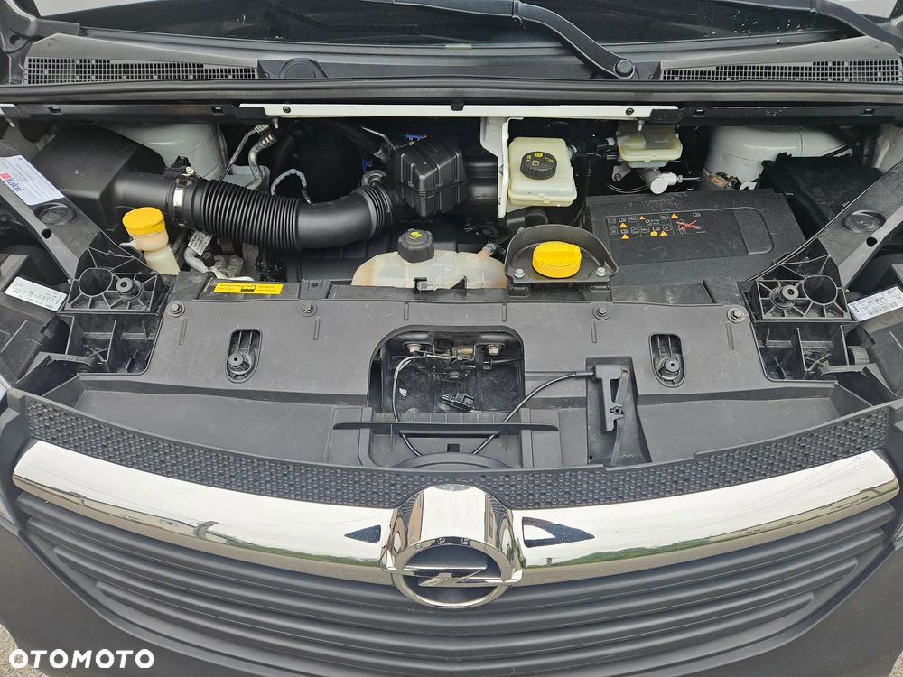 Opel VIVARO - 33