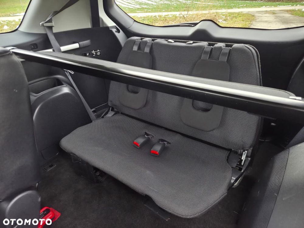 Citroën C-Crosser 2.2 HDi Exclusive - 16