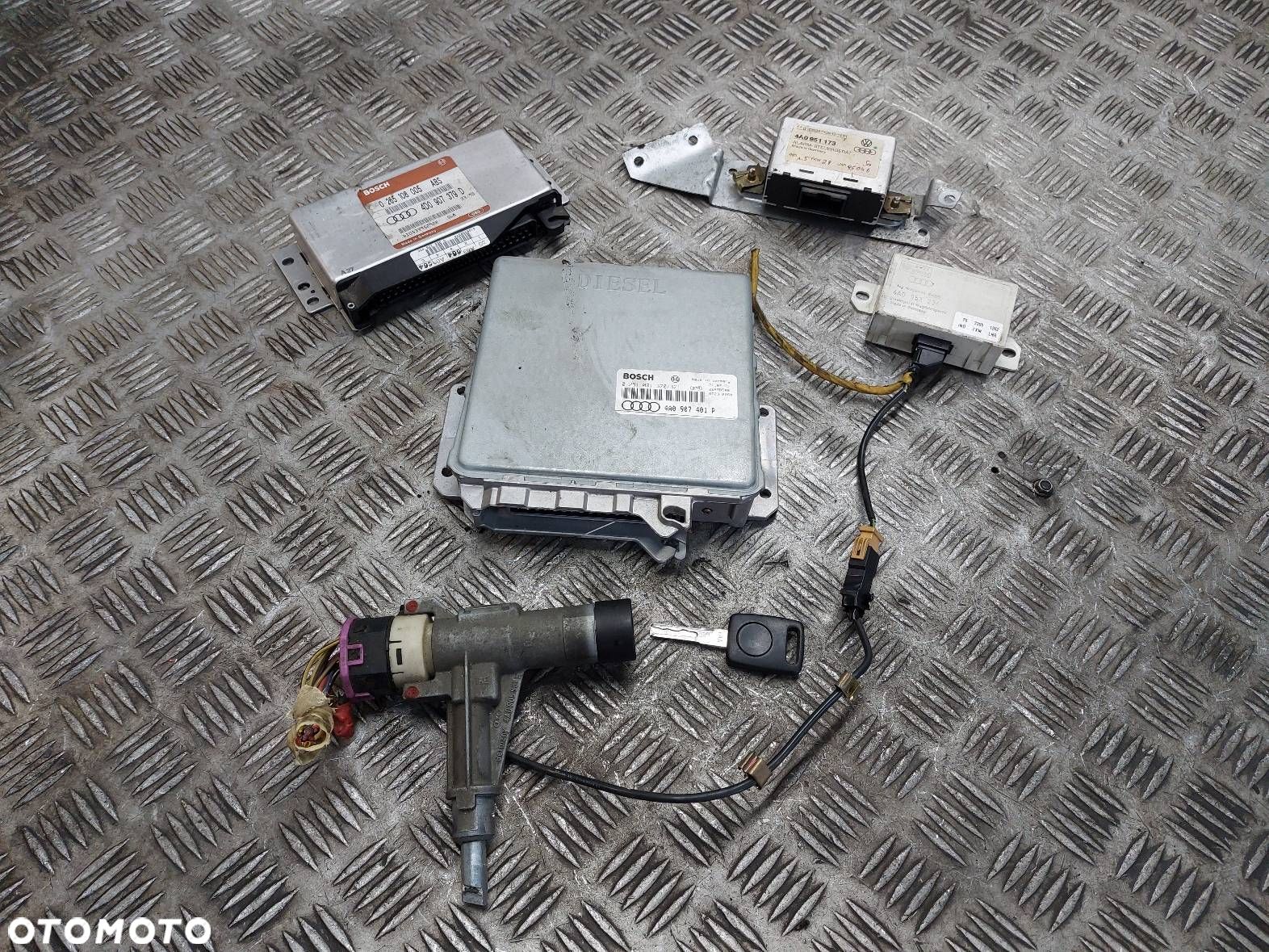 ZESTAW STARTOWY AUDI A6 C4 2.5 TDI 4A0907401P 4A0905851E - 1