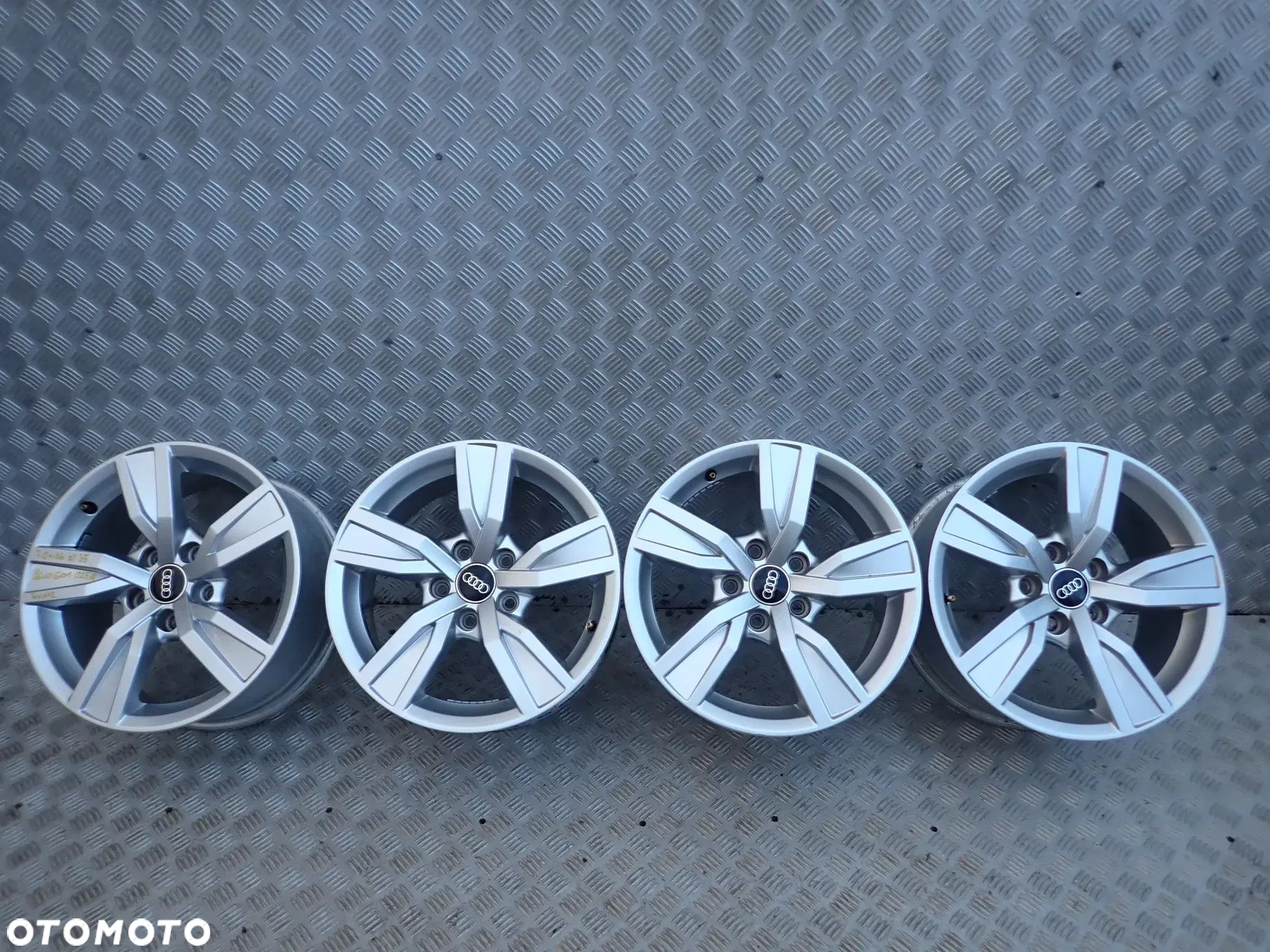 FELGI ALUMINIOWE AUDI 7,0X16 ET35 A4 B9 A6 C7 8W0601025A - 12