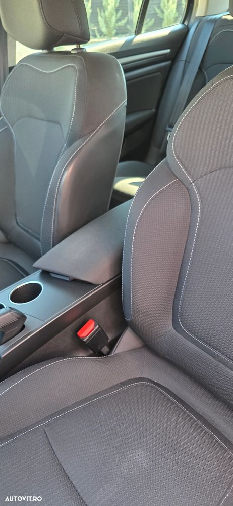 Renault Megane TCe 140 EDC GPF Zen - 18