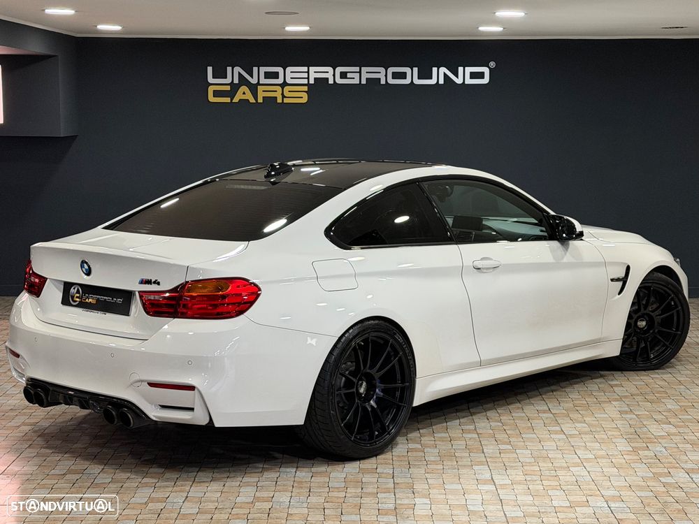 BMW M4 Auto - 7