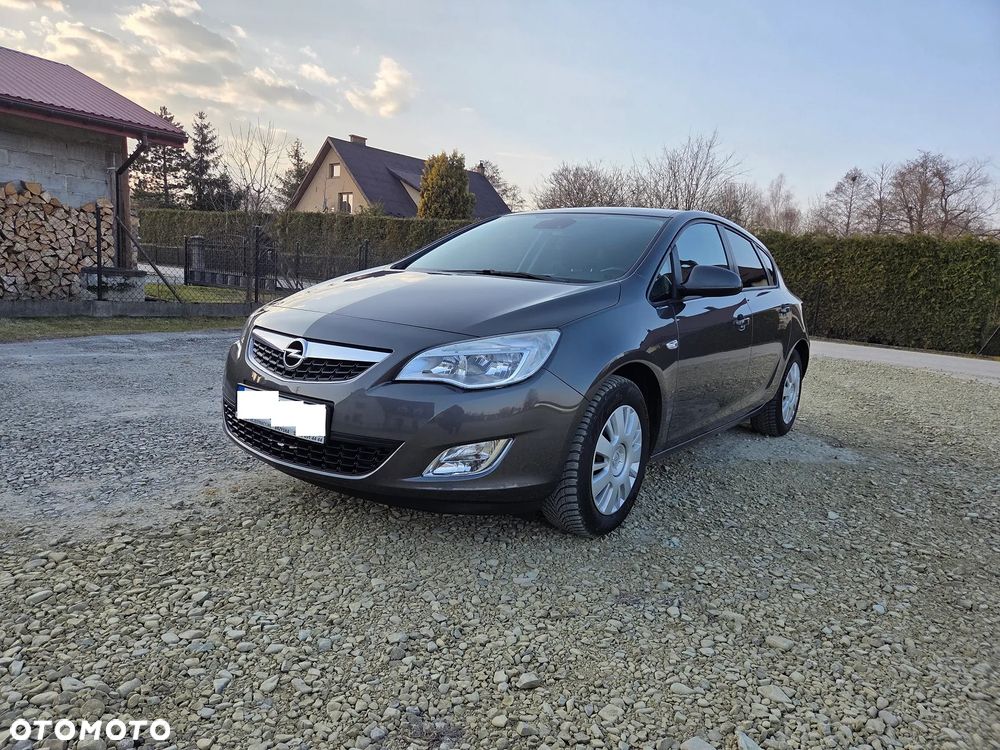 Opel Astra 1.4 T Essentia - 10
