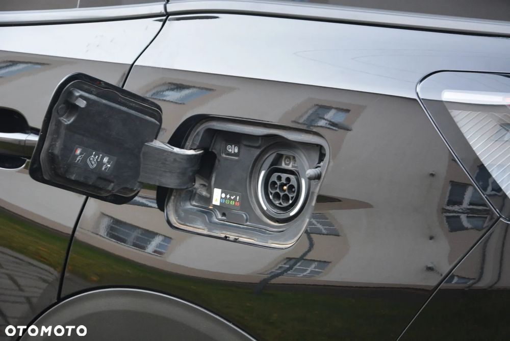 Peugeot 3008 1.6 PureTech HYbrid Allure S&S EAT8 - 15