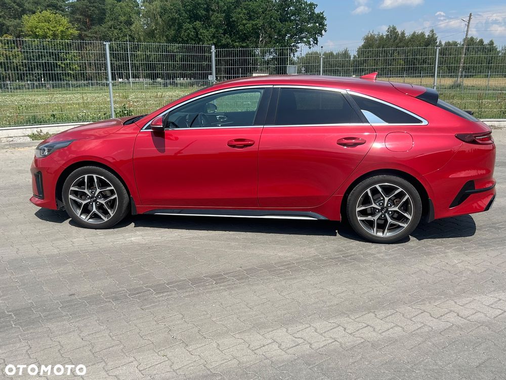 Kia ProCeed - 15