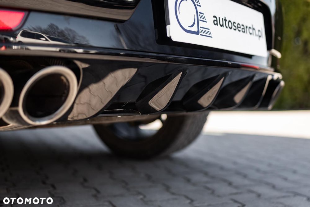 Porsche Macan Standard - 40