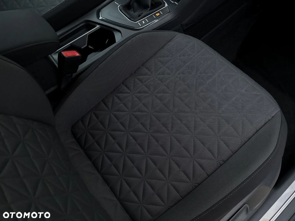 Volkswagen Tiguan 2.0 TDI SCR DSG Elegance - 24