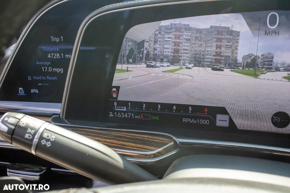 Cadillac Escalade - 15