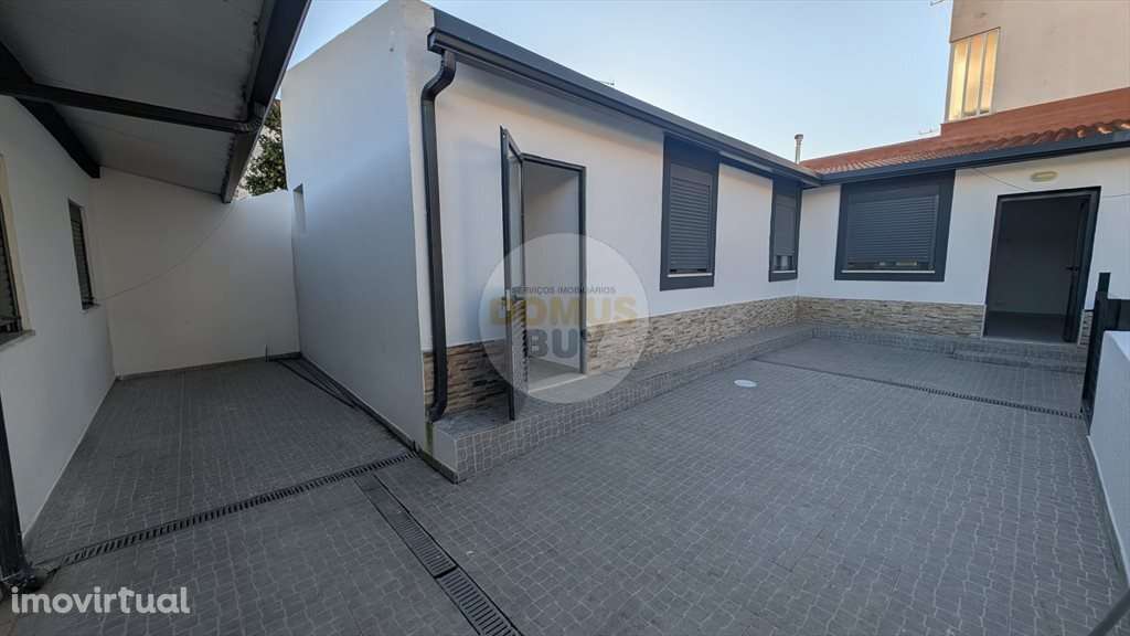 Moradia Térrea T2 + Anexo e Quintal - Baixa da Banheira - Grande imagem: 4/15