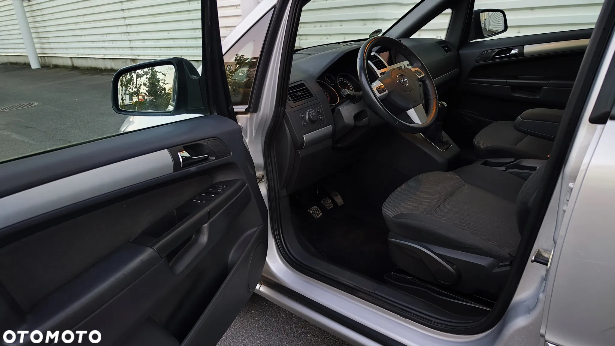 Opel Zafira - 14