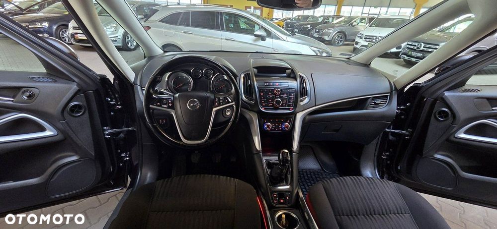 Opel Zafira - 12