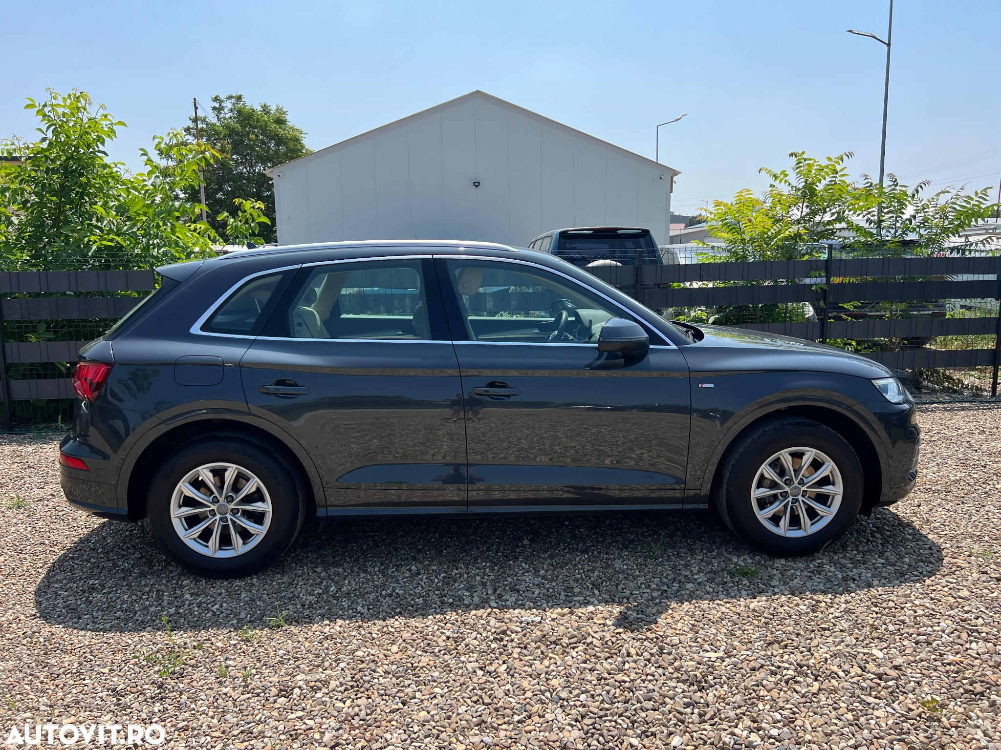 Audi Q5 2.0 TDI sport - 4