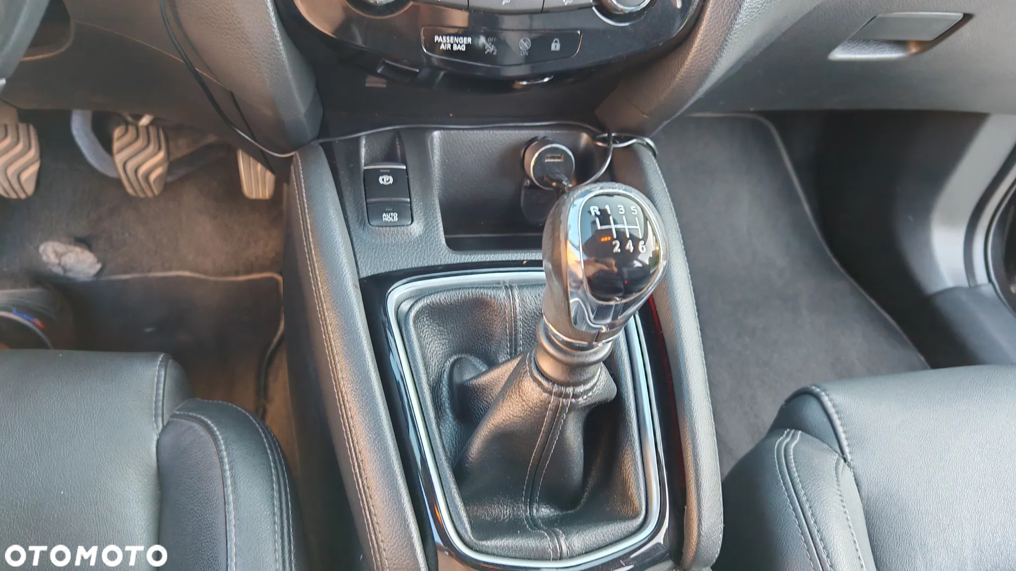 Nissan Qashqai 1.6 DIG-T Tekna - 17