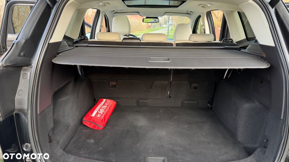 Ford Kuga 2.0 TDCi 4x4 Vignale - 35