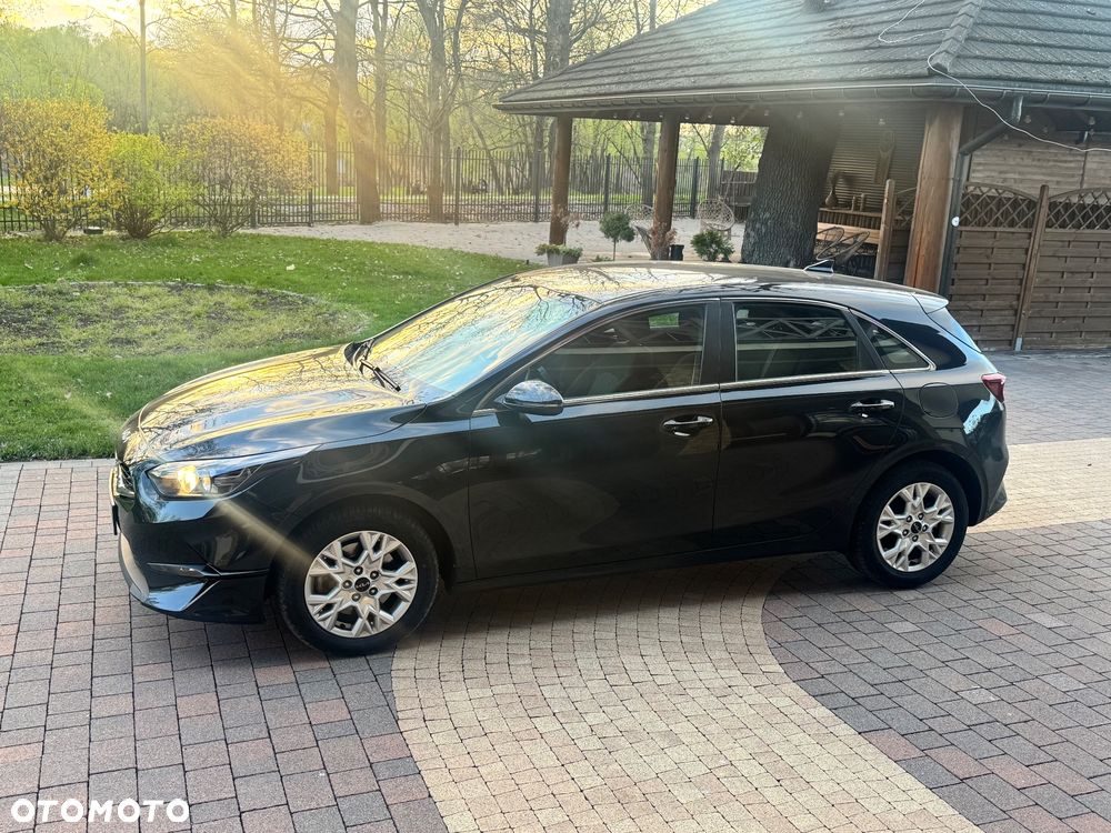 Kia Ceed 1.6 CRDi Eco-Dynamics+ (48V Mild-Hybrid) Platinum Edition - 15