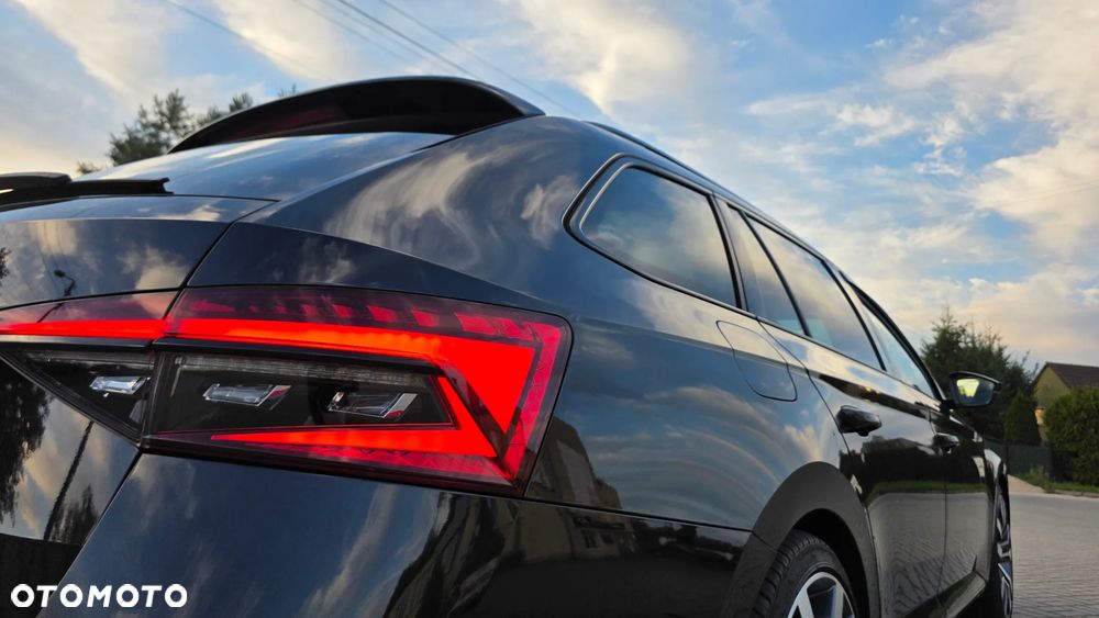 Skoda Superb 2.0 TDI Sportline DSG - 28