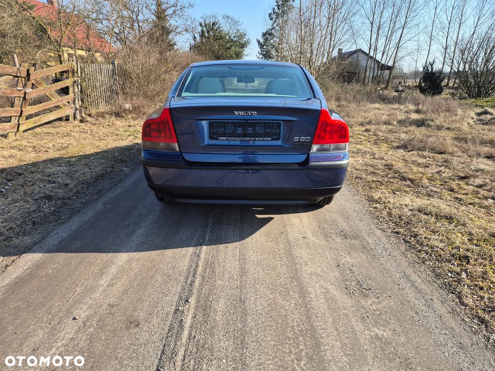 Volvo S60 2.4 Premium - 13