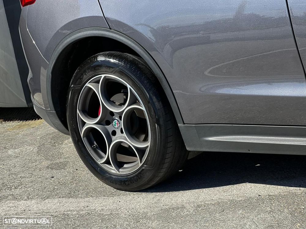 Alfa Romeo Stelvio 2.2 D Super AT8 Q4 - 12