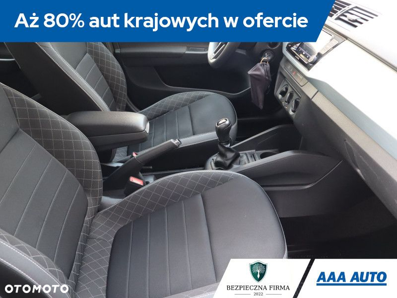Skoda Fabia - 10