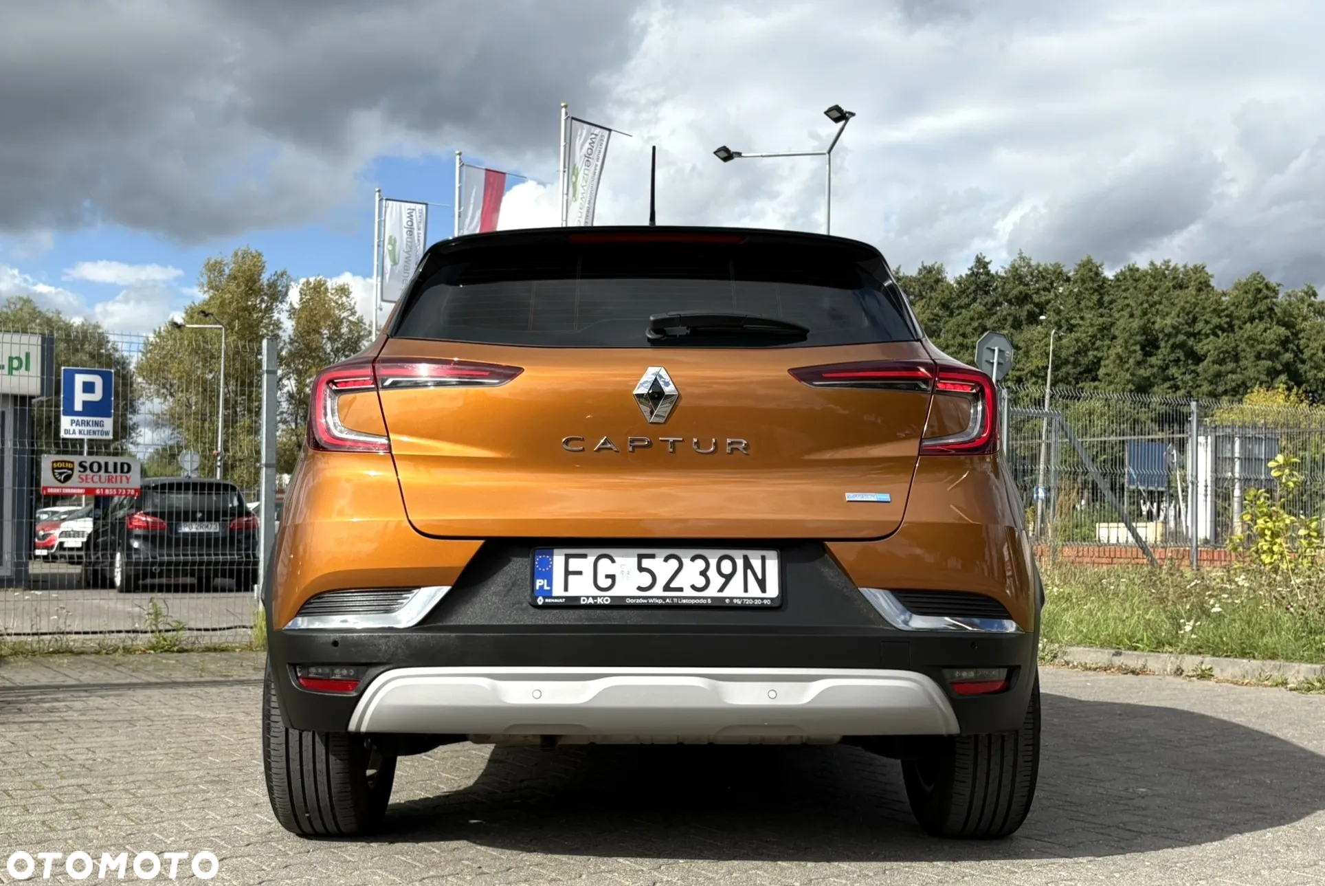 Renault Captur 1.6 E-TECH Full Hybrid 145 Intens - 8