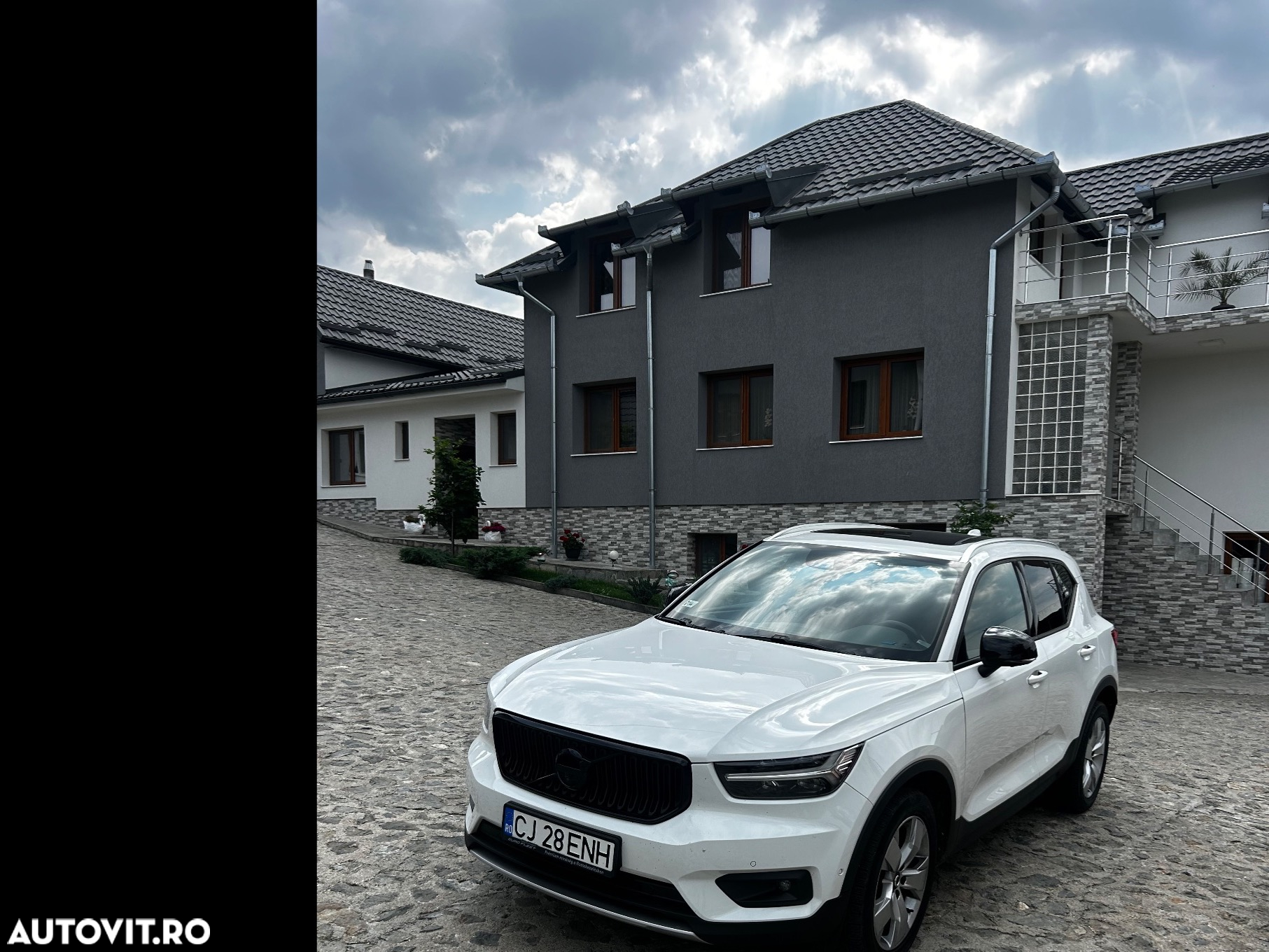 Volvo XC 40 D4 AWD Momentum - 2
