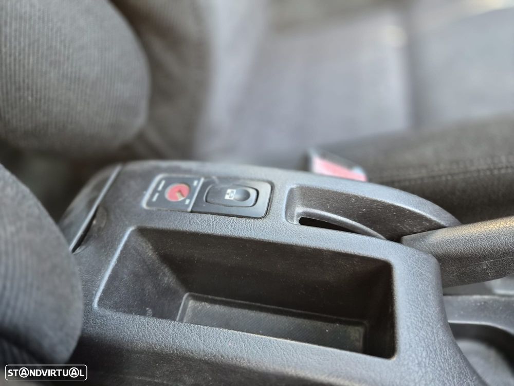 Peugeot 307 SW 1.6 - 18