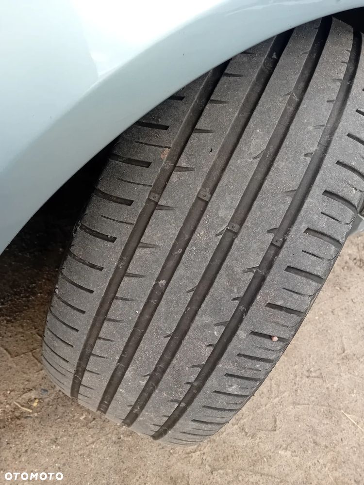 Volkswagen Passat - 19