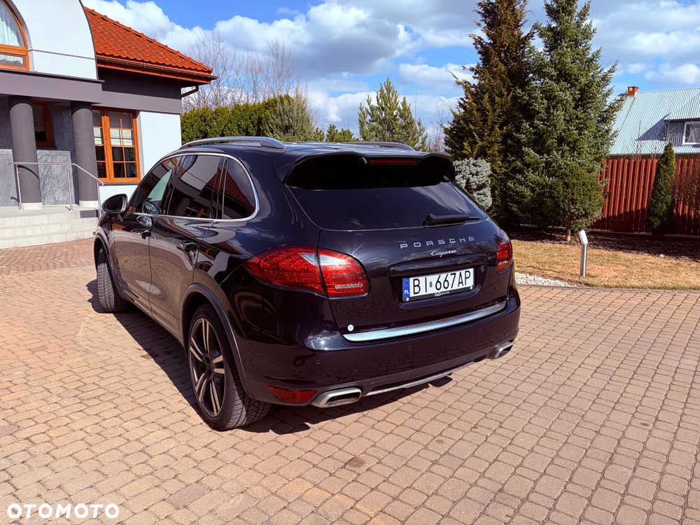 Porsche Cayenne - 19