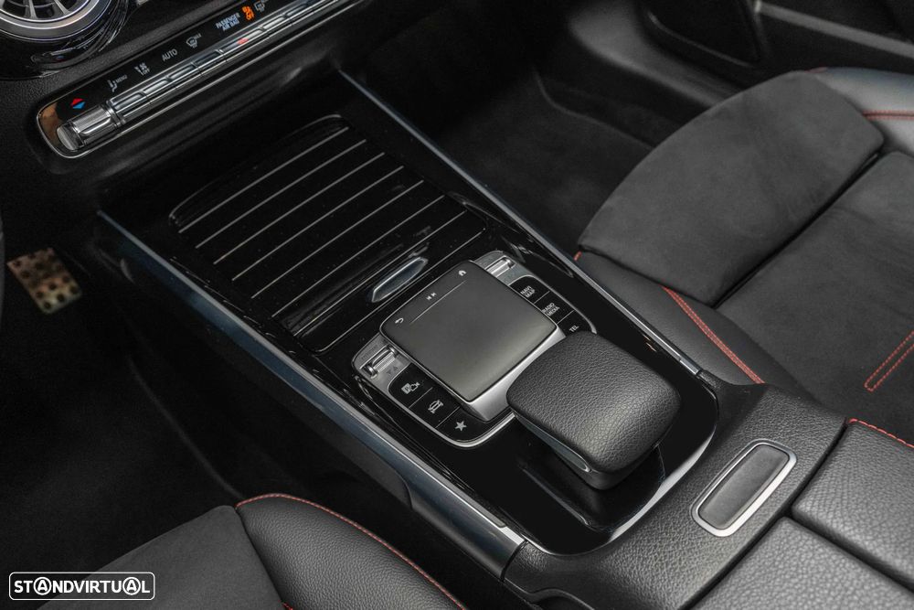 Mercedes-Benz GLB 200 7G-DCT AMG Line - 17