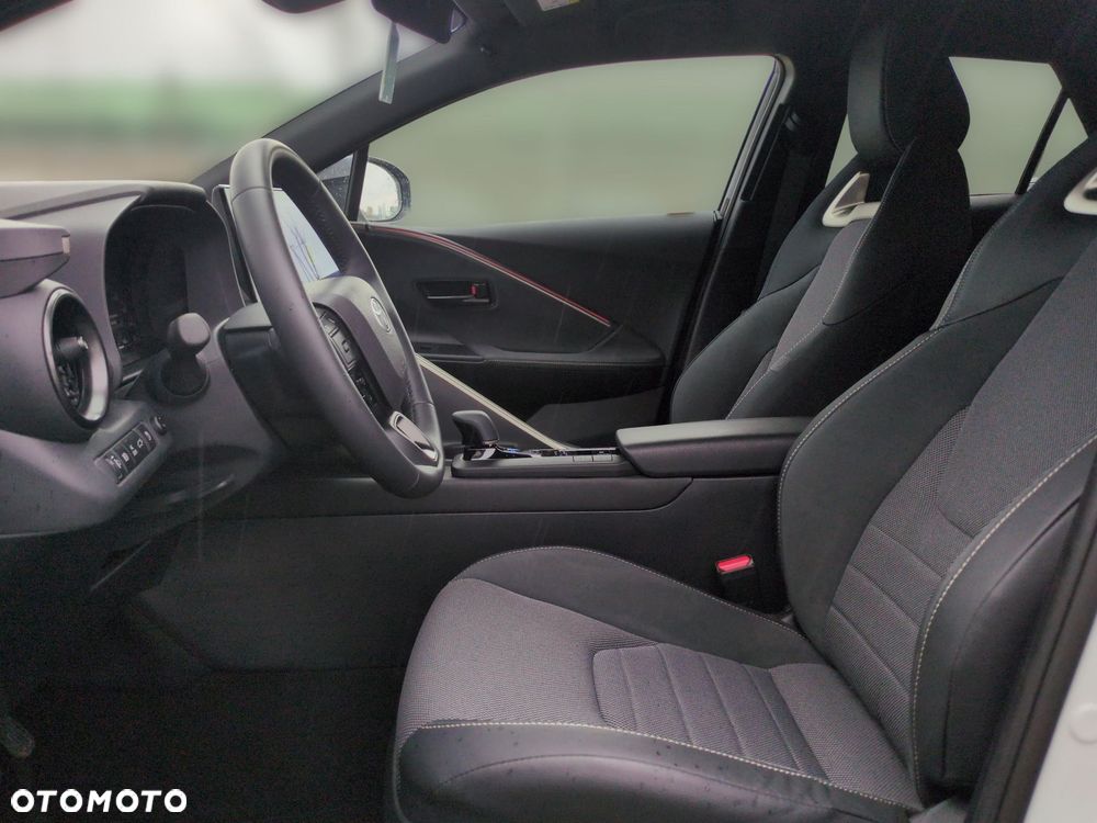 Toyota C-HR - 14