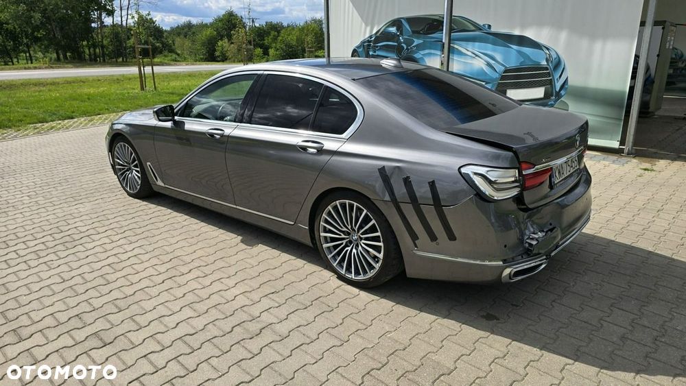 BMW Seria 7 - 5