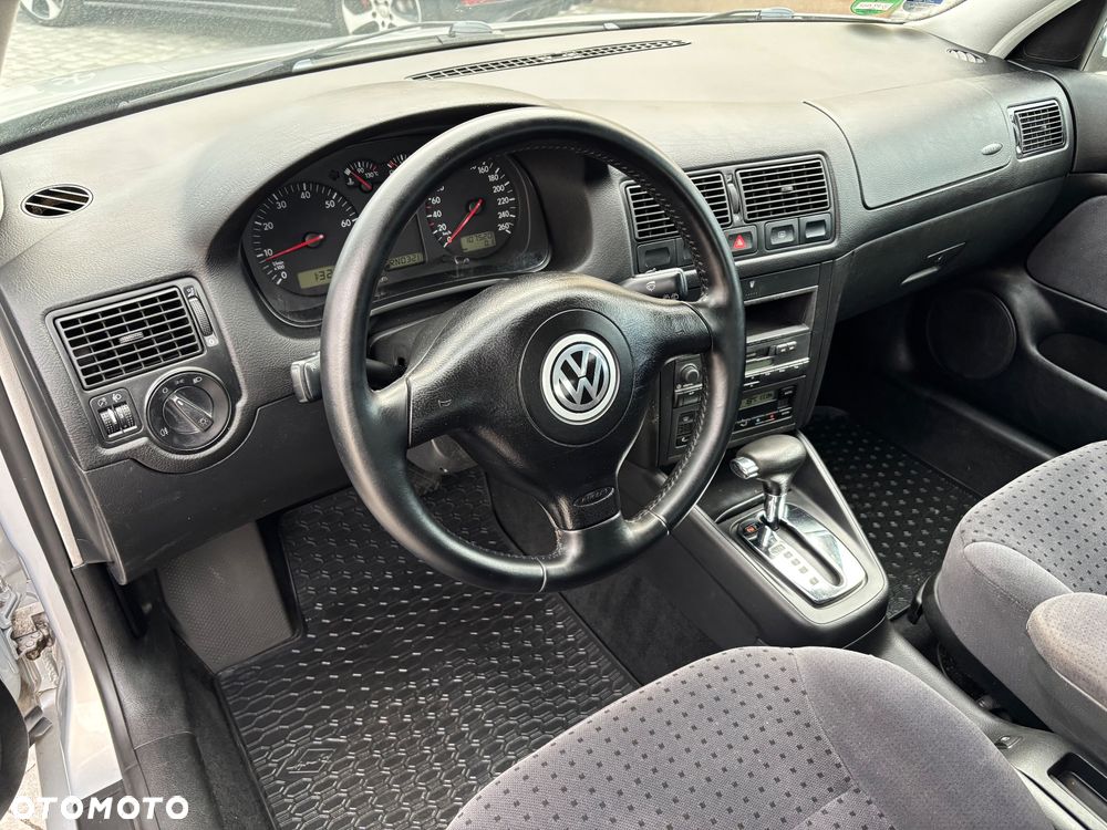 Volkswagen Golf 1.6 Trendline - 15