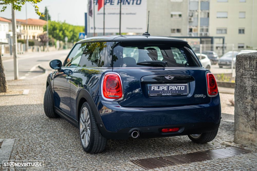 MINI 3 Portas Cooper D Auto - 60