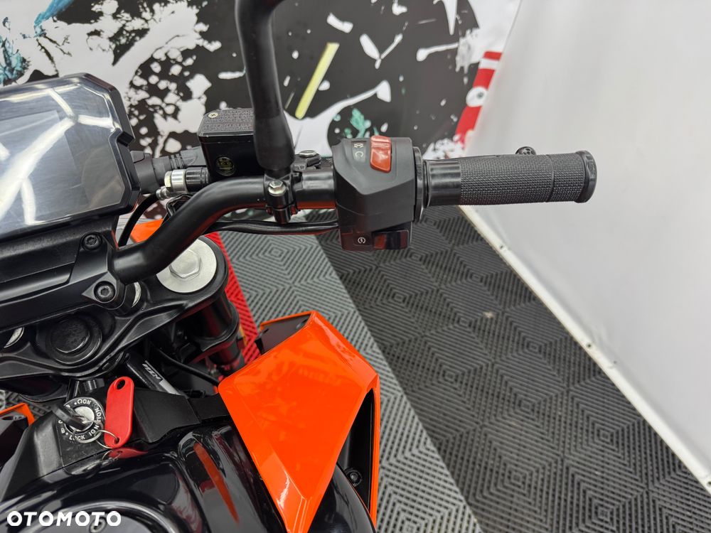 KTM Duke - 28